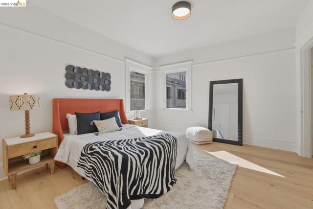 Image 18 of 54 For 523 25th St  