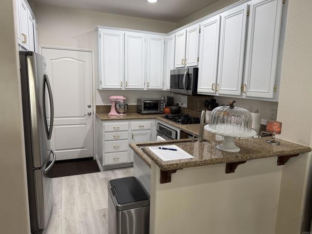 2175 Condor Drive, Chula Vista CA: https://media.crmls.org/mediaz/61f174cf-120e-4237-84cb-c31fcd7280e4.jpg
