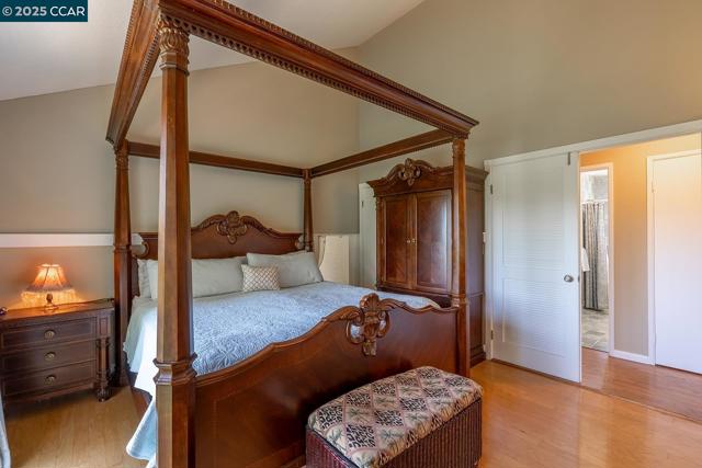 6082 Slopeview Ct, Castro Valley CA: https://media.crmls.org/mediaz/61f1e326-2f63-4789-b516-103204393665.jpg