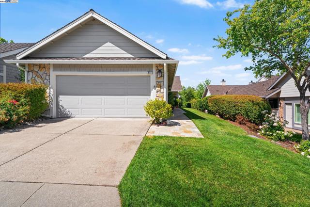 711 Glen Eagle Ct, Danville CA: https://media.crmls.org/mediaz/61f26583-2bd5-45a5-a24c-362756e8c08d.jpg