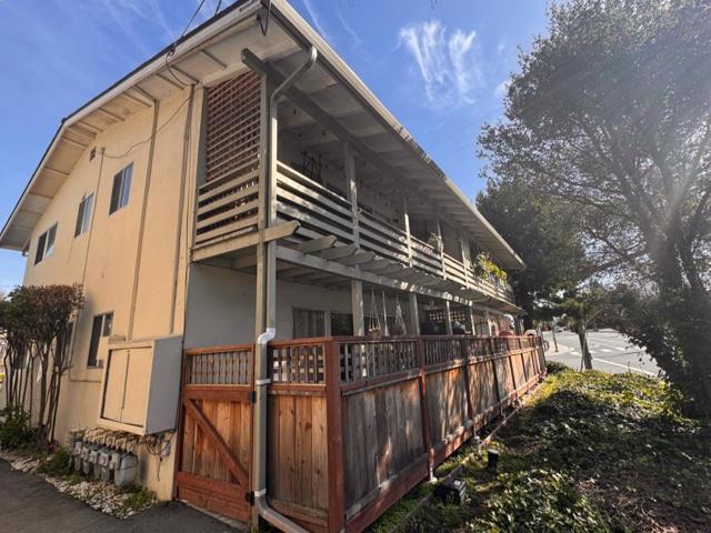 2945 Capitola Road, Santa Cruz CA: https://media.crmls.org/mediaz/61f2e581-a9ab-4933-8c09-ddc94e33f031.jpg