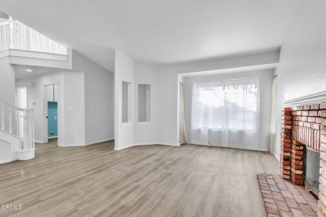 Detail Gallery Image 16 of 35 For 42950 Burlwood Dr, Lancaster,  CA 93536 - 4 Beds | 2/1 Baths