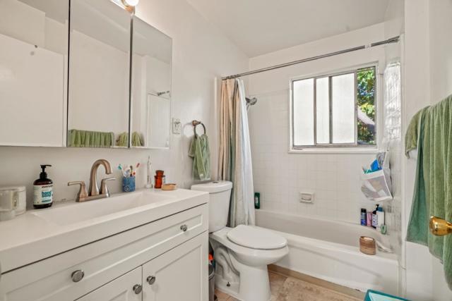 444 Villa Terrace, San Mateo CA: https://media.crmls.org/mediaz/61f4b297-8fc2-4c4d-83fa-35e335cde4ae.jpg