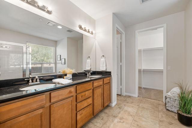 Image 19 of 36 For 41252 Gaslight Avenue