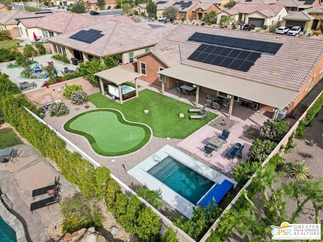 74121 Kingston Court, Palm Desert CA: https://media.crmls.org/mediaz/61f5693b-cbc2-480e-a53f-df97a4625967.jpg