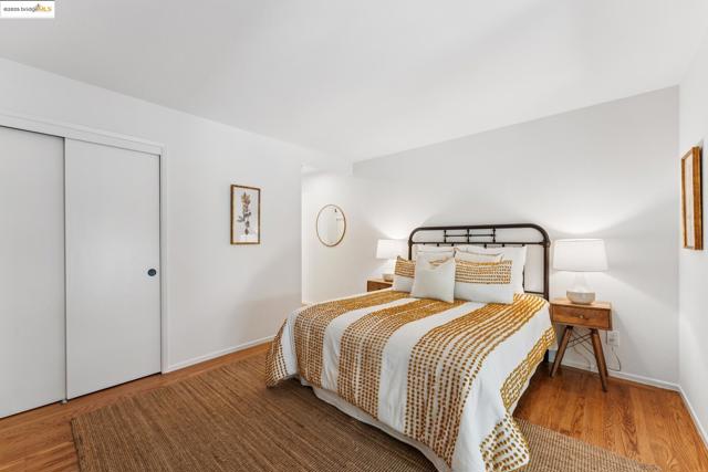 3129 Deseret Dr, Richmond CA: https://media.crmls.org/mediaz/61f6579d-3d6c-499b-a067-318d80e3f7fe.jpg