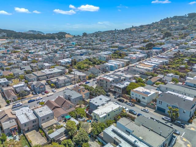 32 Cross Street, San Francisco CA: https://media.crmls.org/mediaz/61f68975-7cd0-42da-92e2-eba758bfd2bc.jpg