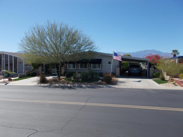 38703 Desert Greens E Drive, Palm Desert CA: https://media.crmls.org/mediaz/61f71321-6725-45cf-b5b7-79aec336557f.jpg