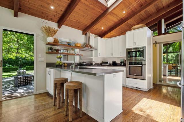 3323 Woodside Road, Woodside CA: https://media.crmls.org/mediaz/61f7e962-2591-4557-a38c-7b02db70c536.jpg