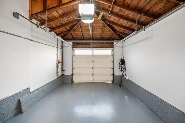 3813 Pasadena Drive, San Mateo CA: https://media.crmls.org/mediaz/61f8e976-ebee-426b-b22e-d2acf4c08f1c.jpg