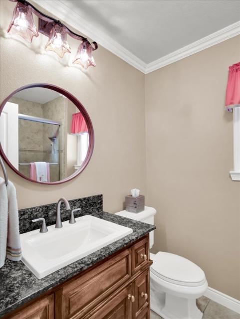 2259 S Ham Lane, Lodi CA: https://media.crmls.org/mediaz/61f9e4a5-1415-44d8-86a8-2c6986ef29c8.jpg