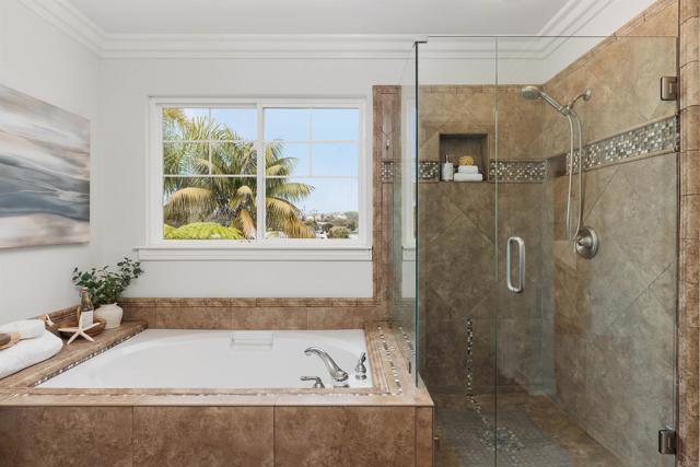 Image 19 of 39 For 7070 Leeward St.