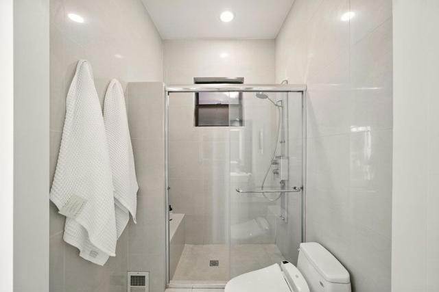 502 Palm Avenue, Los Altos CA: https://media.crmls.org/mediaz/61fa9522-b391-46d7-aa73-17f7f003db73.jpg