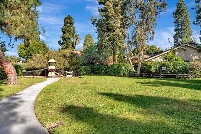 1480 Bridgeview Dr, San Diego CA: https://media.crmls.org/mediaz/61fac65d-2c6a-4221-863a-9c185d10166b.jpg