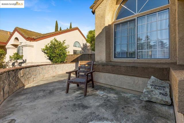 1531 Rutherford Ln, Oakley CA: https://media.crmls.org/mediaz/61fb1706-8fac-4f5e-bc31-53858e251a6a.jpg