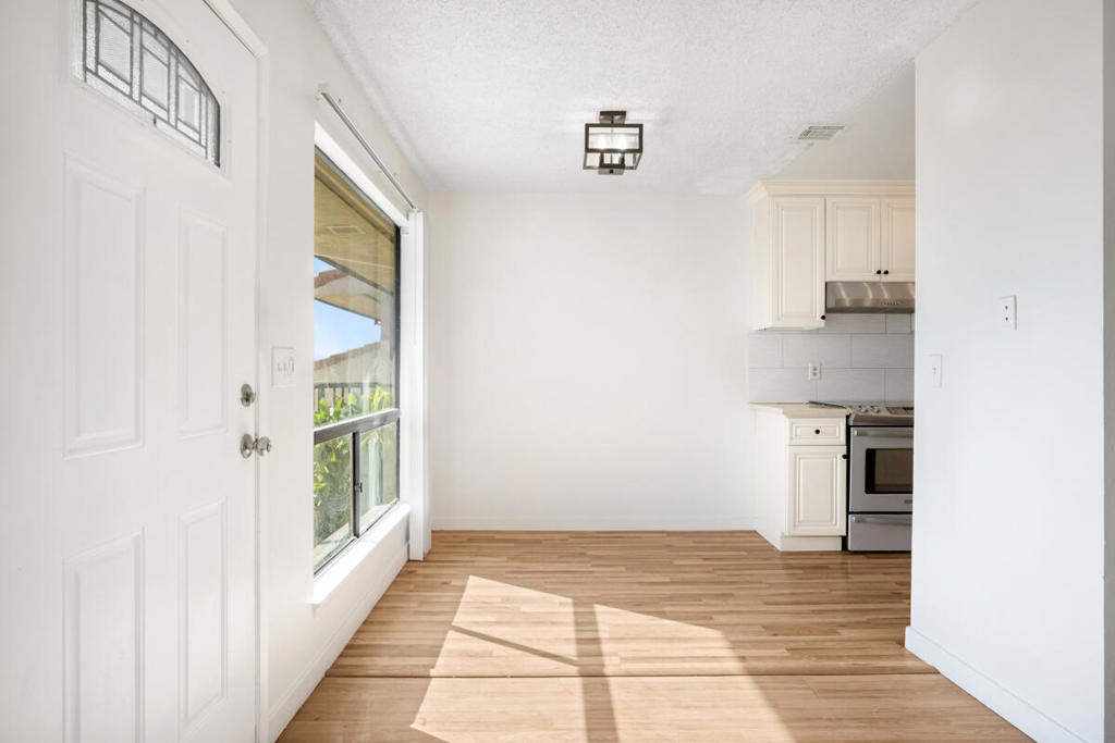 MLS #219138759DA image #3