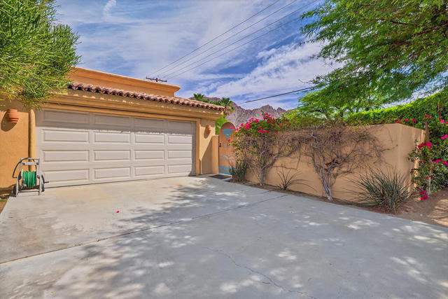 77500 Calle Chillon, La Quinta CA: https://media.crmls.org/mediaz/61ffdf24-f75e-4707-96ad-a80c90712508.jpg