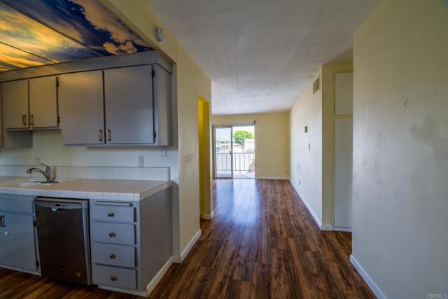 Image 5 of 23 For 4885 Cole Street 38