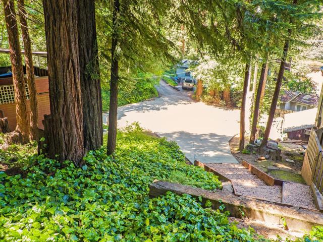 606 Madrona Road, Boulder Creek CA: https://media.crmls.org/mediaz/62008384-7ad3-4001-9141-8dc0226161bd.jpg