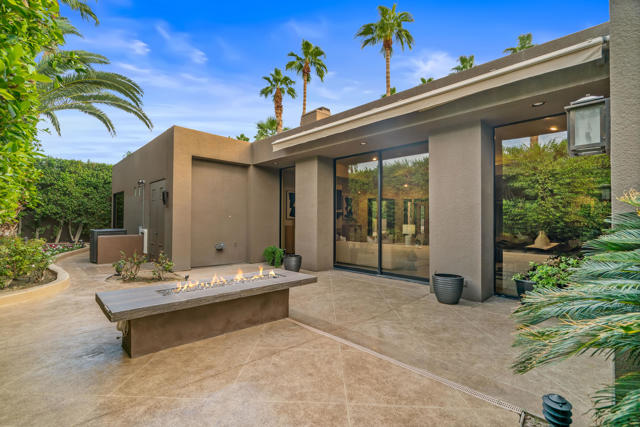 79200 Jack Rabbit Trail, La Quinta CA: https://media.crmls.org/mediaz/6200c366-393f-423d-ba7c-e791610cc636.jpg