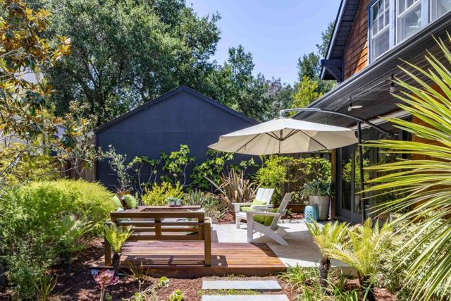 154 Bryant Street, Palo Alto CA: https://media.crmls.org/mediaz/6202ba32-814e-4aa5-955a-85629f7fd401.jpg