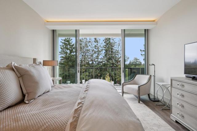 1330 University Drive, Menlo Park CA: https://media.crmls.org/mediaz/620377af-53ce-4d28-835f-9a5806c2e051.jpg