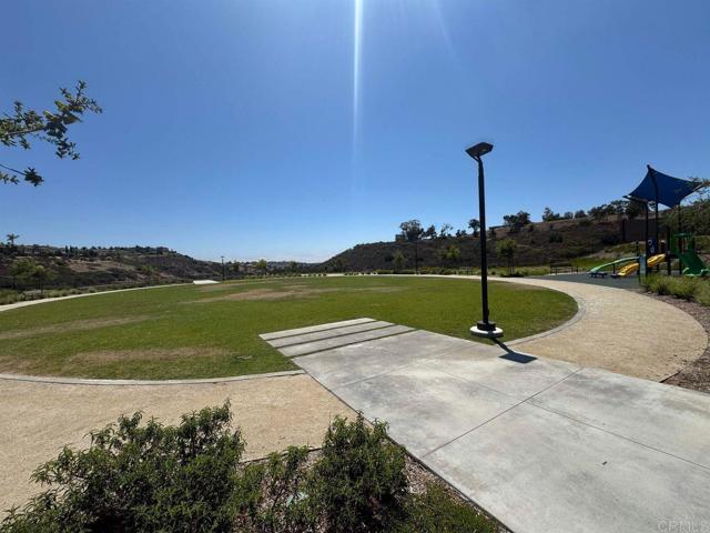 941 Lindbergh Drive, San Marcos CA: https://media.crmls.org/mediaz/6203a54e-89ce-4ee2-9ad9-2f34376dad3a.jpg