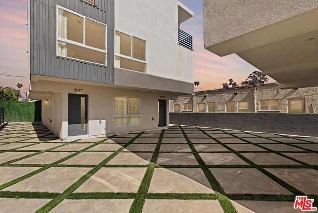 2700 Fletcher Drive, Los Angeles CA: https://media.crmls.org/mediaz/6203d75b-c29c-421a-b9da-759da5a1a994.jpg