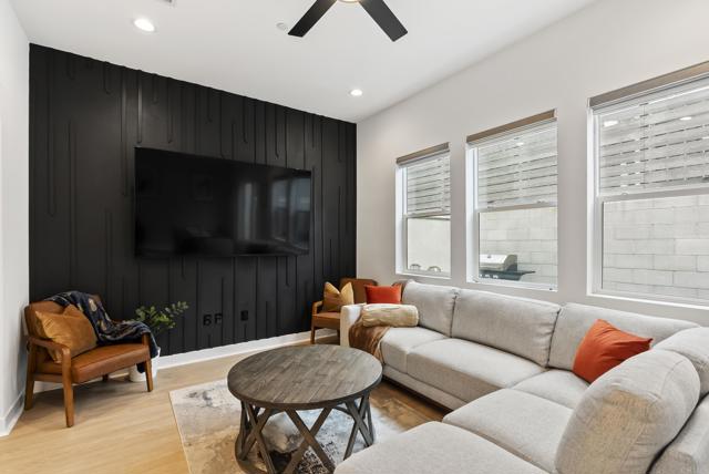 Detail Gallery Image 12 of 24 For 7661 University Ave #103,  La Mesa,  CA 91942 - 3 Beds | 2/1 Baths