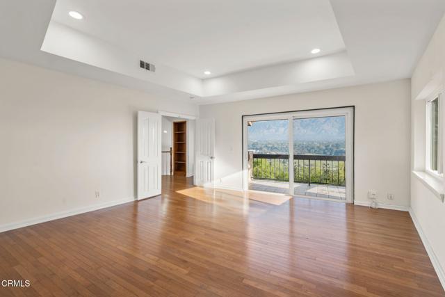 Detail Gallery Image 33 of 68 For 920 Glen Oaks Bld, Pasadena,  CA 91105 - 3 Beds | 3/1 Baths