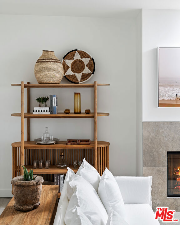 Drew Fenton | 11836 Ebb Tide Lane Malibu CA | MLS: 7300750