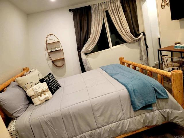 138 Leonard Lane, Sugarloaf CA: https://media.crmls.org/mediaz/6206bacd-366b-4c84-82e0-53feef66f7f2.jpg