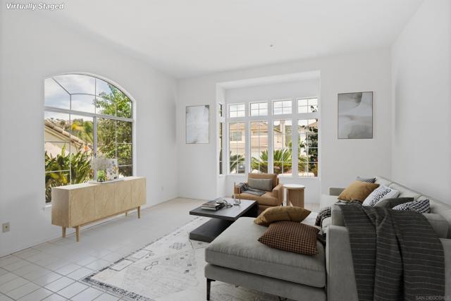 2133 View Crest Glen, Escondido CA: https://media.crmls.org/mediaz/6206c862-8998-4db4-9322-08636b8e75c2.jpg