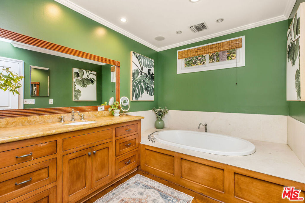 MLS #25620365 image #13