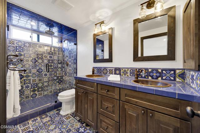 1661 Oldcastle Place, Westlake Village CA: https://media.crmls.org/mediaz/6207e793-e498-4bd4-94be-4f6f6a8bc809.jpg