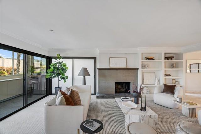 7550 Eads Ave, La Jolla CA: https://media.crmls.org/mediaz/620880fb-fd98-4811-9c70-2e79a292f247.jpg