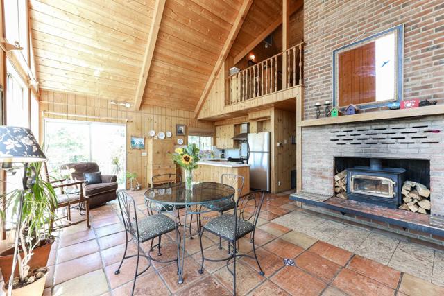 Image 13 of 75 For 2128 Salton View Dr