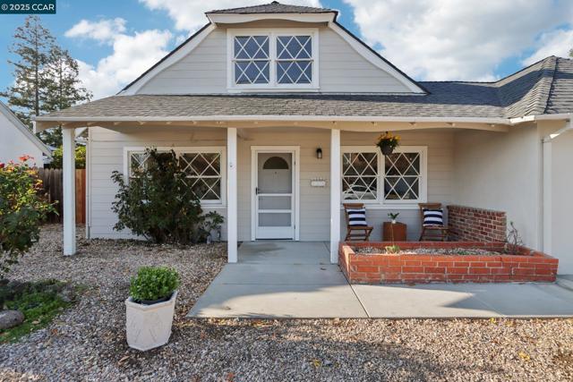 1467 Cape Cod Way, Concord CA: https://media.crmls.org/mediaz/620b0dcc-e39e-4749-99fa-b939ad99b5e0.jpg