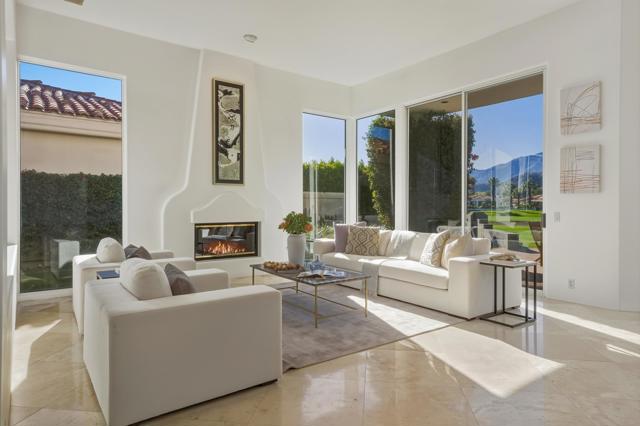 79855 Sandia, La Quinta CA: https://media.crmls.org/mediaz/620b63bc-4693-4b43-8dec-86fc4120c591.jpg