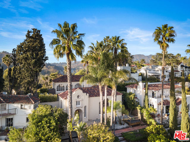 2063 Grace Avenue, Los Angeles CA: https://media.crmls.org/mediaz/620c2f49-6908-4a39-b208-424b08a755a6.jpg