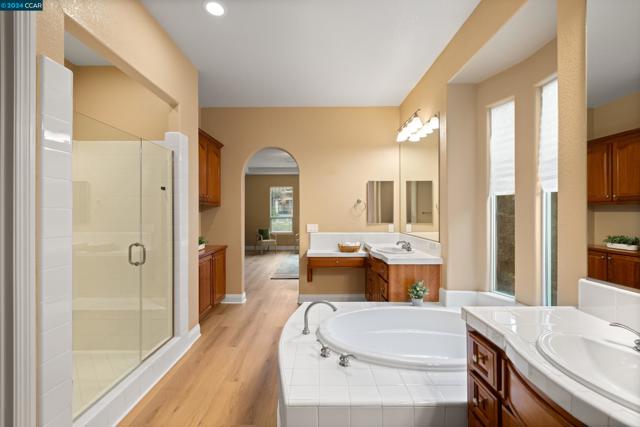 8702 Pasatiempo Circle, Roseville CA: https://media.crmls.org/mediaz/620c9a36-3edb-4716-931d-77c1d6dfb144.jpg