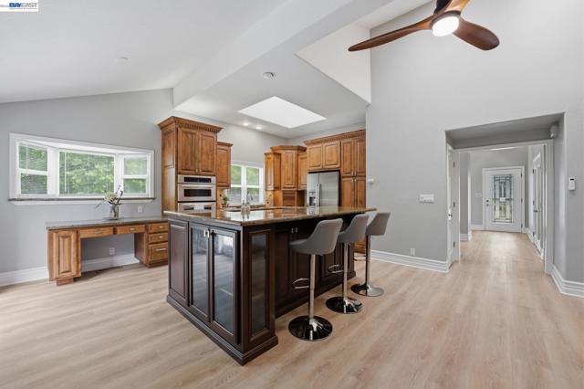 1782 Whitecliff Way, Walnut Creek CA: https://media.crmls.org/mediaz/620d3f75-73c7-4919-a5db-bf1e34ff1fc2.jpg