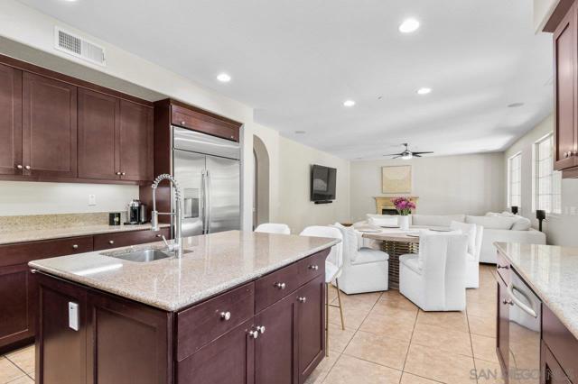 2957 Ranch Gate Rd, Chula Vista CA: https://media.crmls.org/mediaz/620deb75-eb9a-42ab-9389-03ffd827226b.jpg