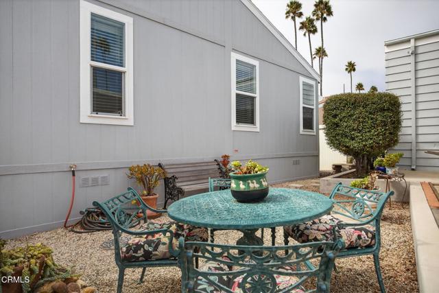 1215 Anchors Way Drive, Ventura CA: https://media.crmls.org/mediaz/620f7e31-1340-4762-9f67-93a528038d69.jpg