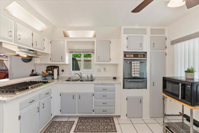 93 Jupiter Street, Palm Springs CA: https://media.crmls.org/mediaz/6210f75d-e9e8-4991-8be8-b8856950493a.jpg