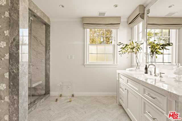 1232 Corsica Drive, Pacific Palisades CA: https://media.crmls.org/mediaz/62113795-64ee-4fda-b87b-f6414f8d7bef.jpg