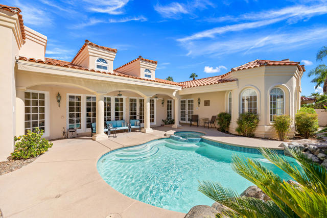77312 Coyote Creek Path, Indian Wells CA: https://media.crmls.org/mediaz/62117cb8-dc9d-4b78-ab2a-d0eb53f39819.jpg