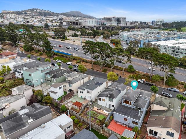 58 N Mayfair Avenue, Daly City CA: https://media.crmls.org/mediaz/62118d2b-95a7-4644-957d-dc7aa9bb59a4.jpg
