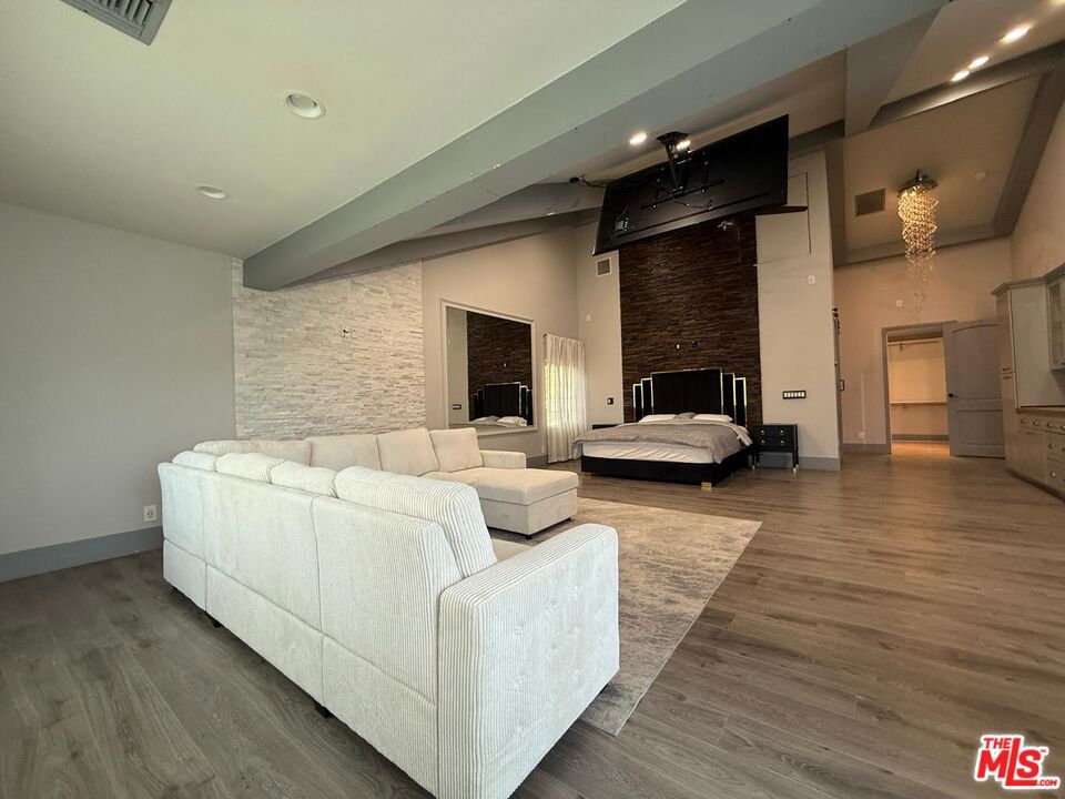 MLS #26956855 image #31