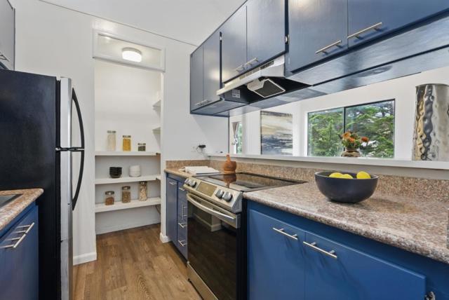 1 Appian Way, South San Francisco CA: https://media.crmls.org/mediaz/621232c6-fcf7-4e0a-8083-ac3c26d3cd58.jpg